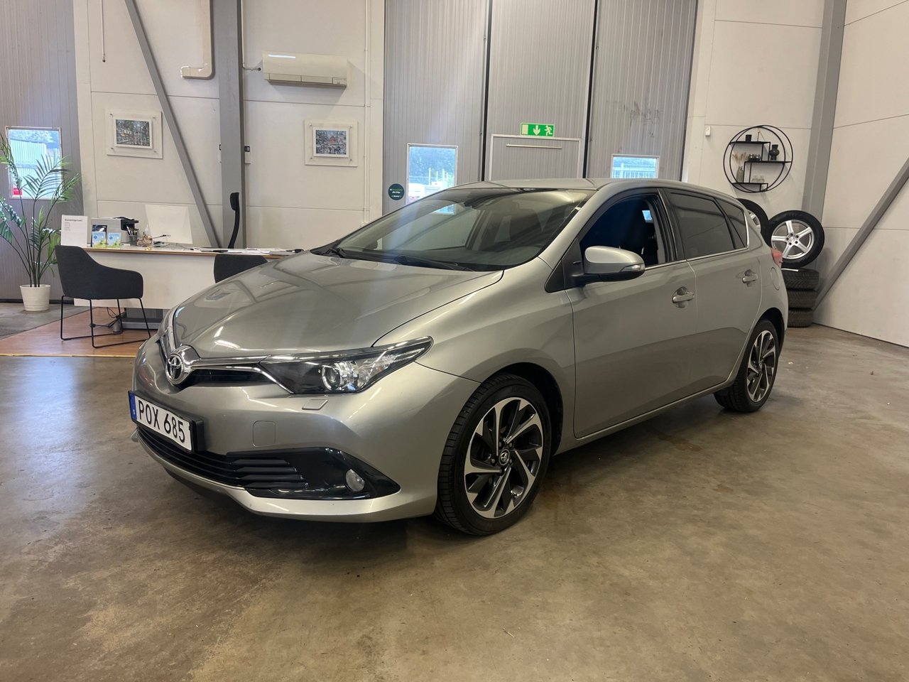 Toyota Auris 2016, bild 4/9
