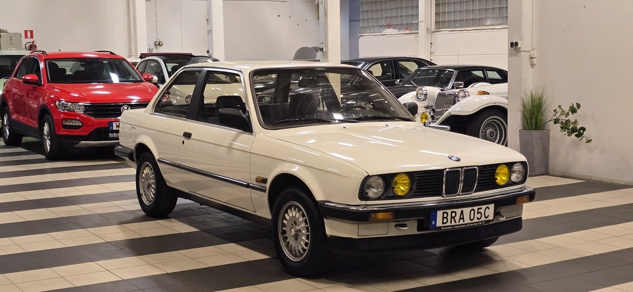 BMW 320 i 2-dörrars Sedan 1987, bild 5/10