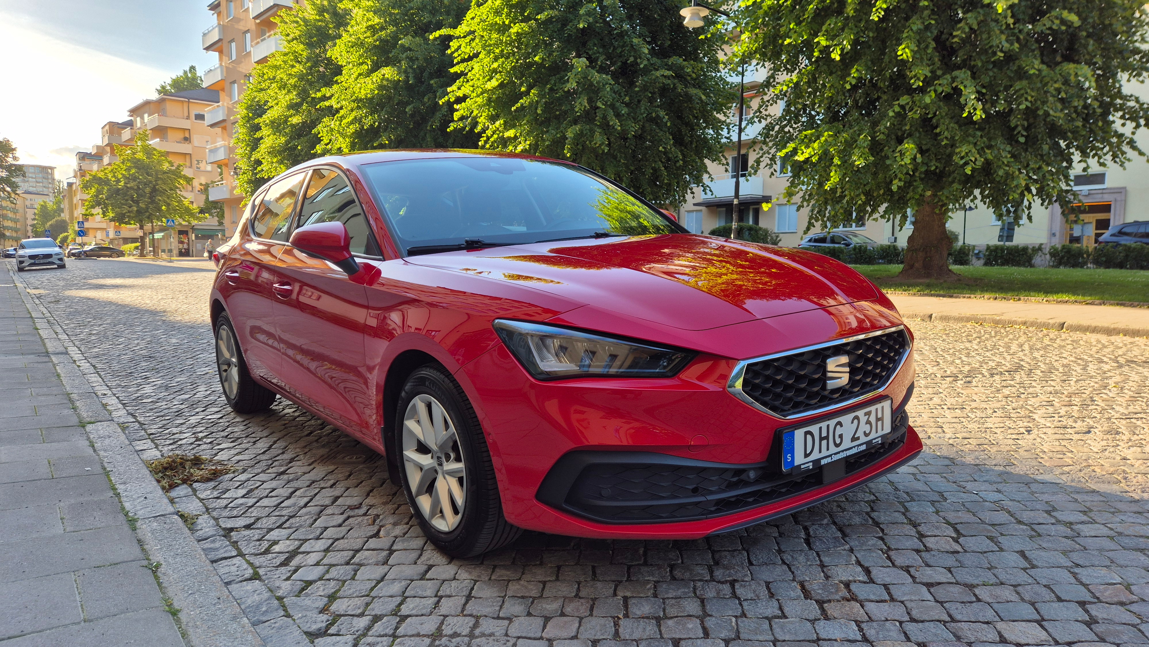 Seat Leon 2.0 TDI 2021, bild 3/9
