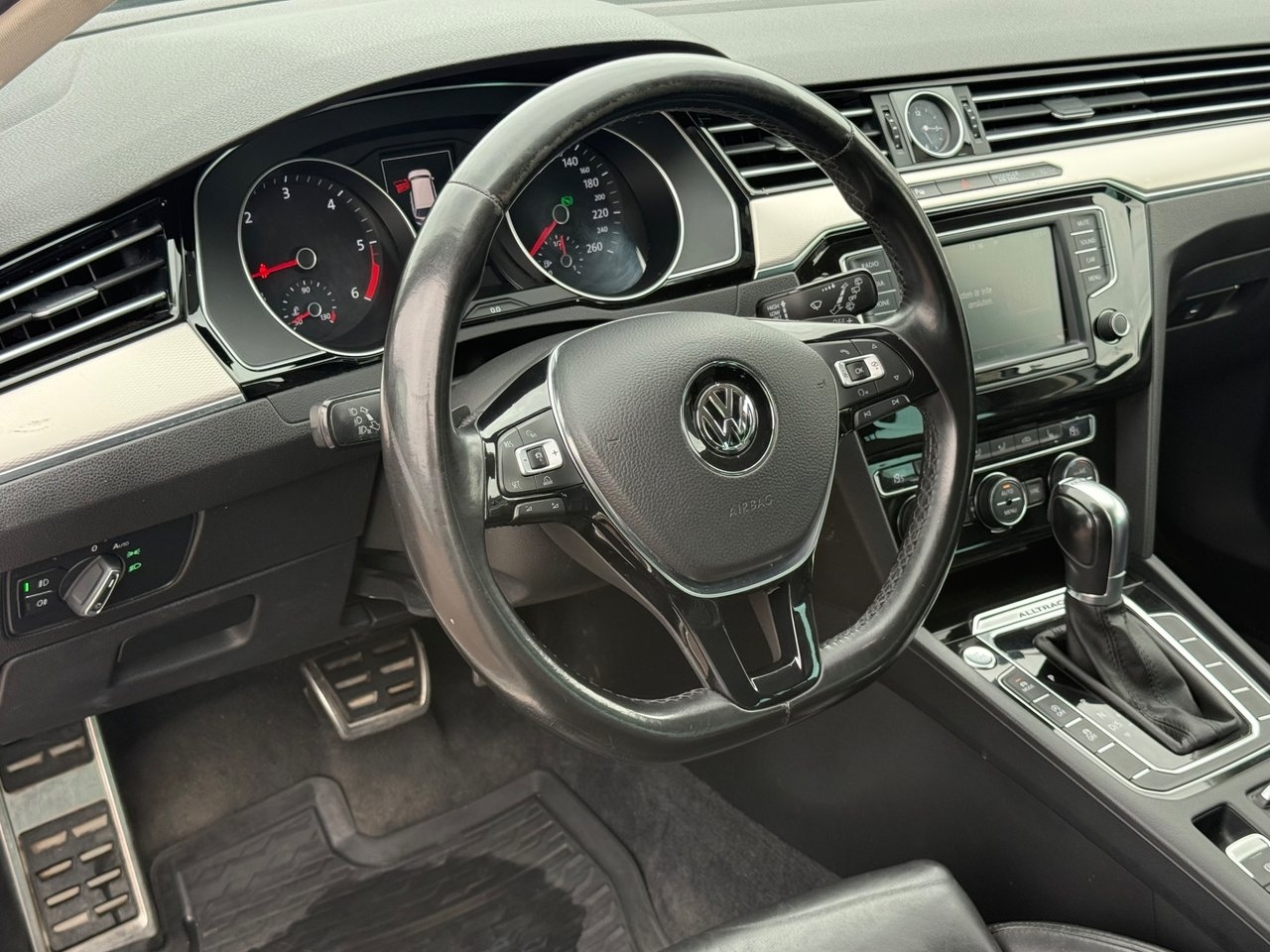 Volkswagen Passat 2016, bild 7/10