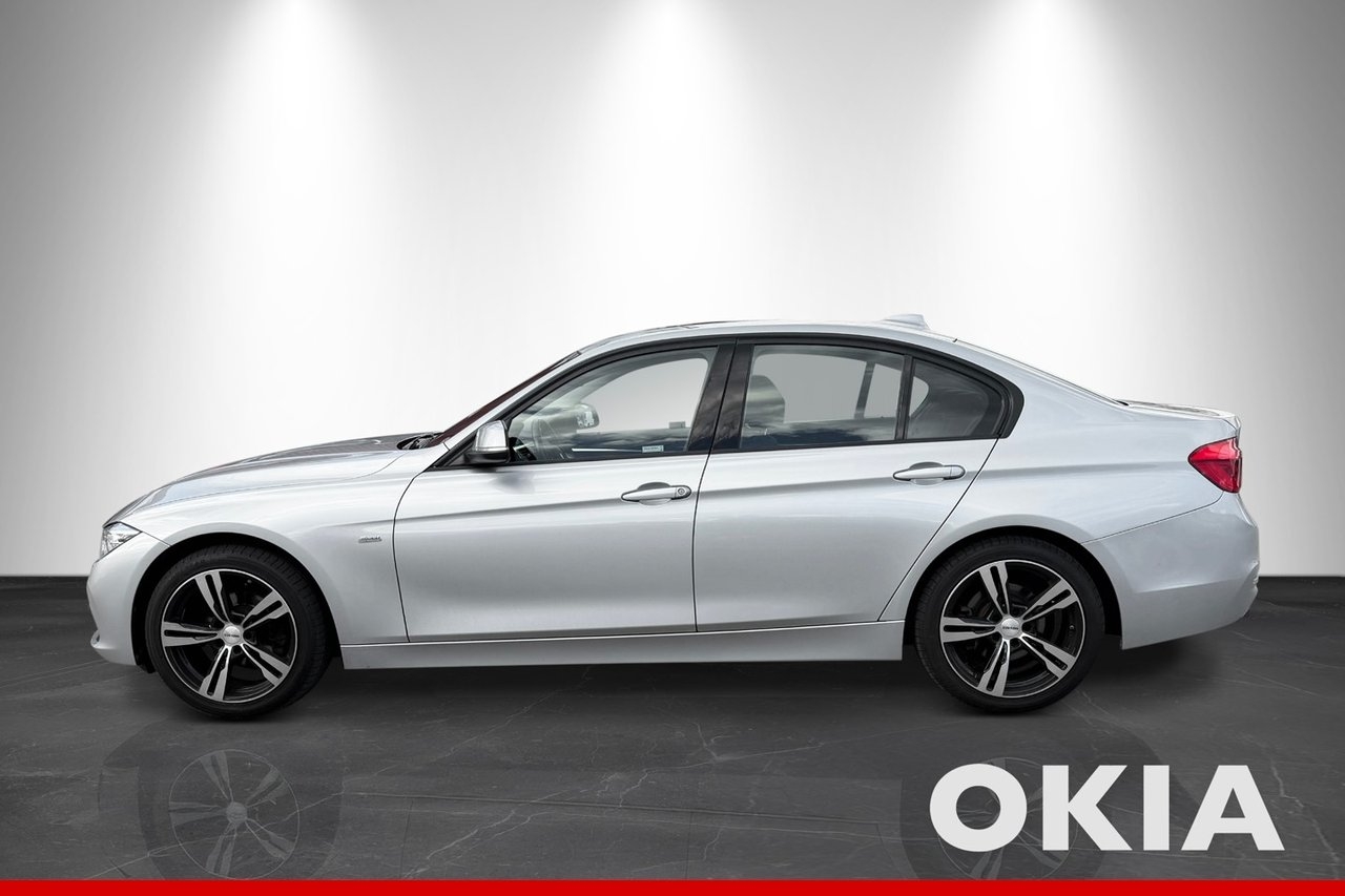 BMW 320 2018, photo 4/19