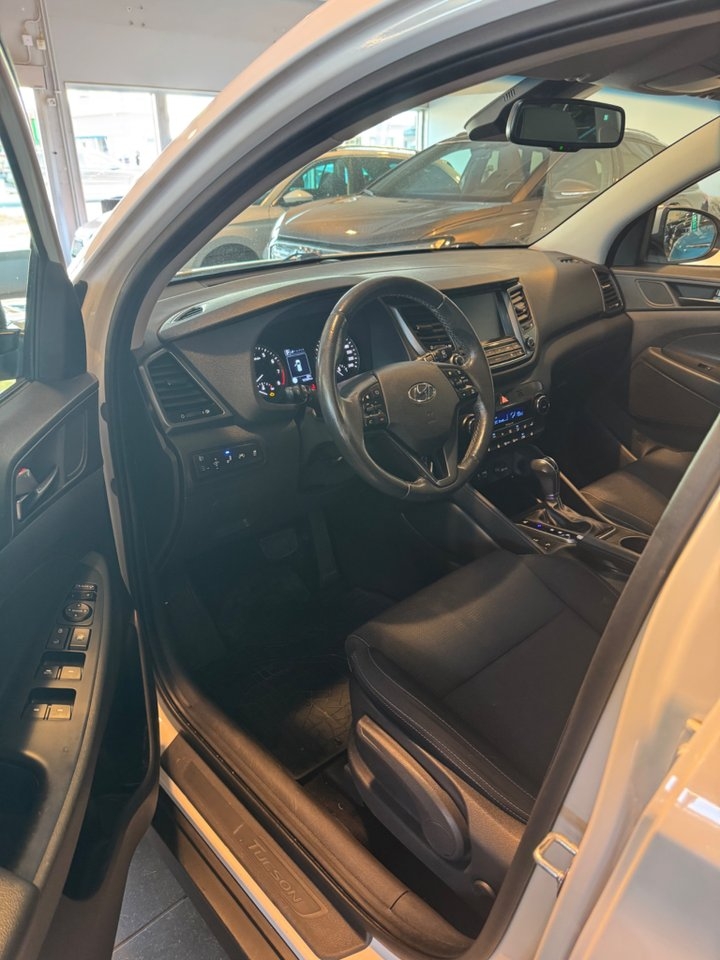 Hyundai Tucson 2018, kuva 2/10