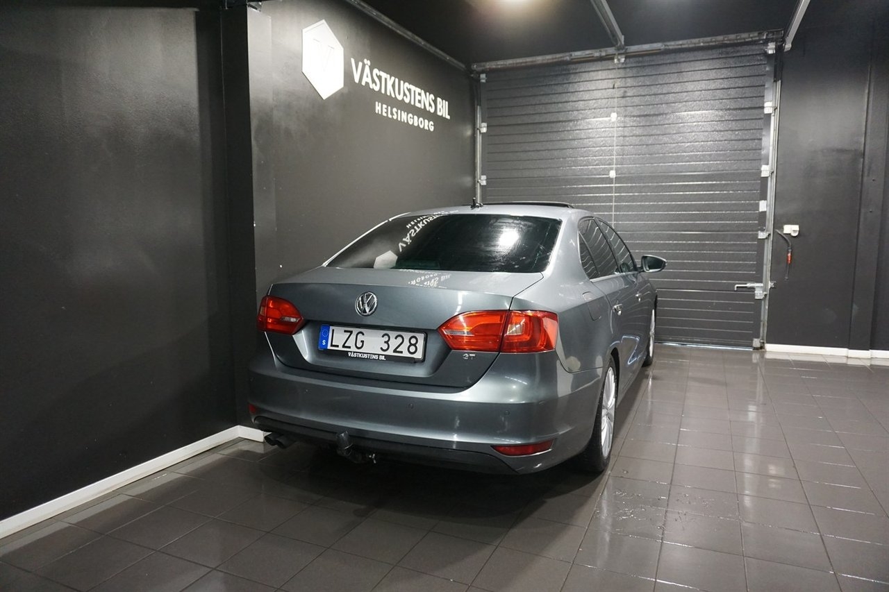 Volkswagen Jetta 2012, bild 5/10