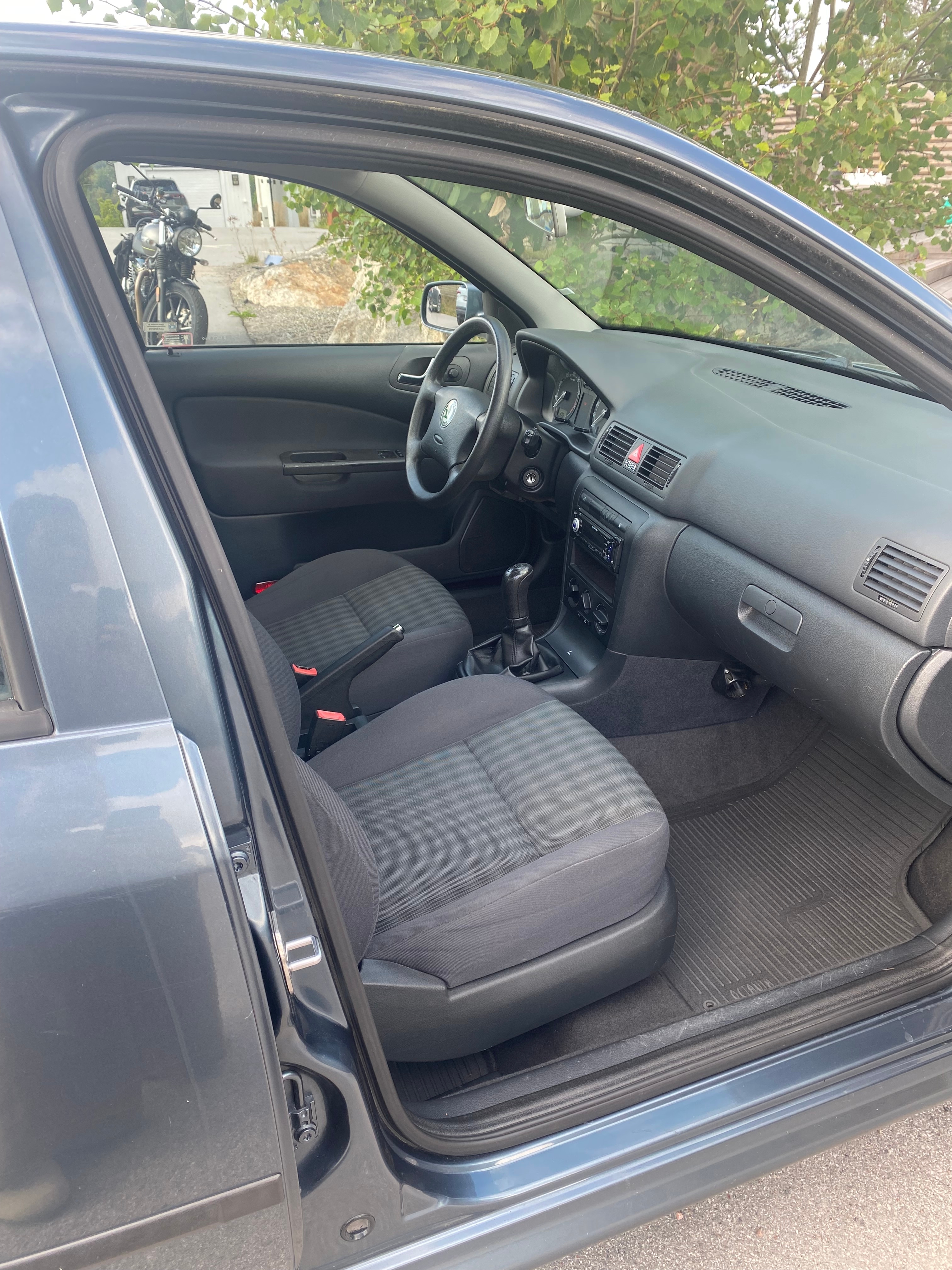 Skoda Octavia Tour 1.6 MPI Manuell 2004, bild 7/10