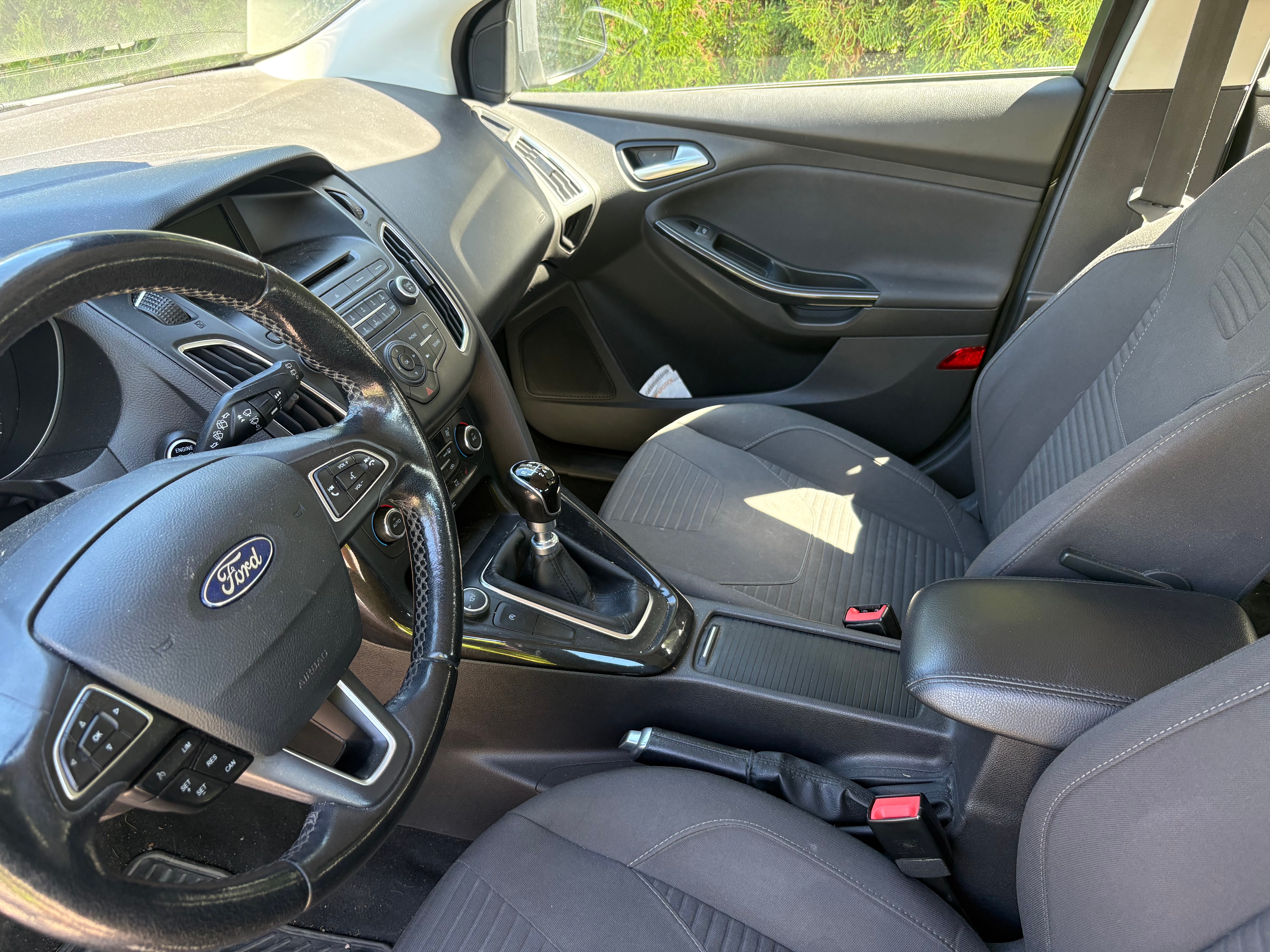Ford Focus 1.5 TDCi Manuell 2017, photo 3/6