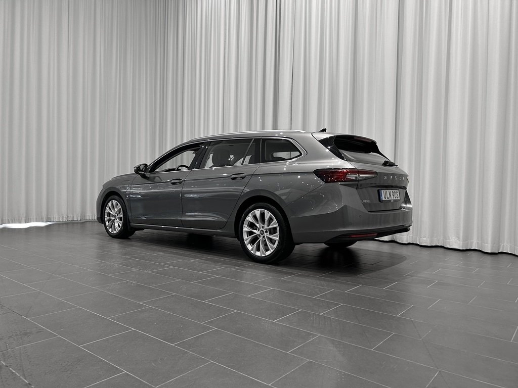 Skoda Superb Combi iV 204hk DSG 2025, photo 3/10