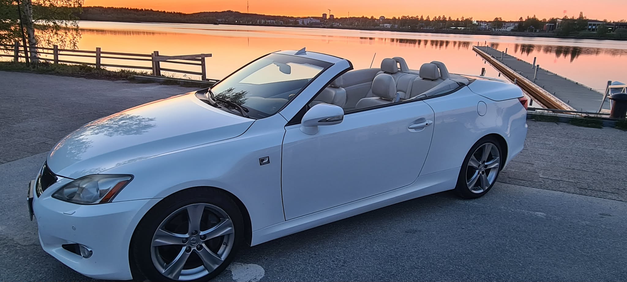 Lexus IS