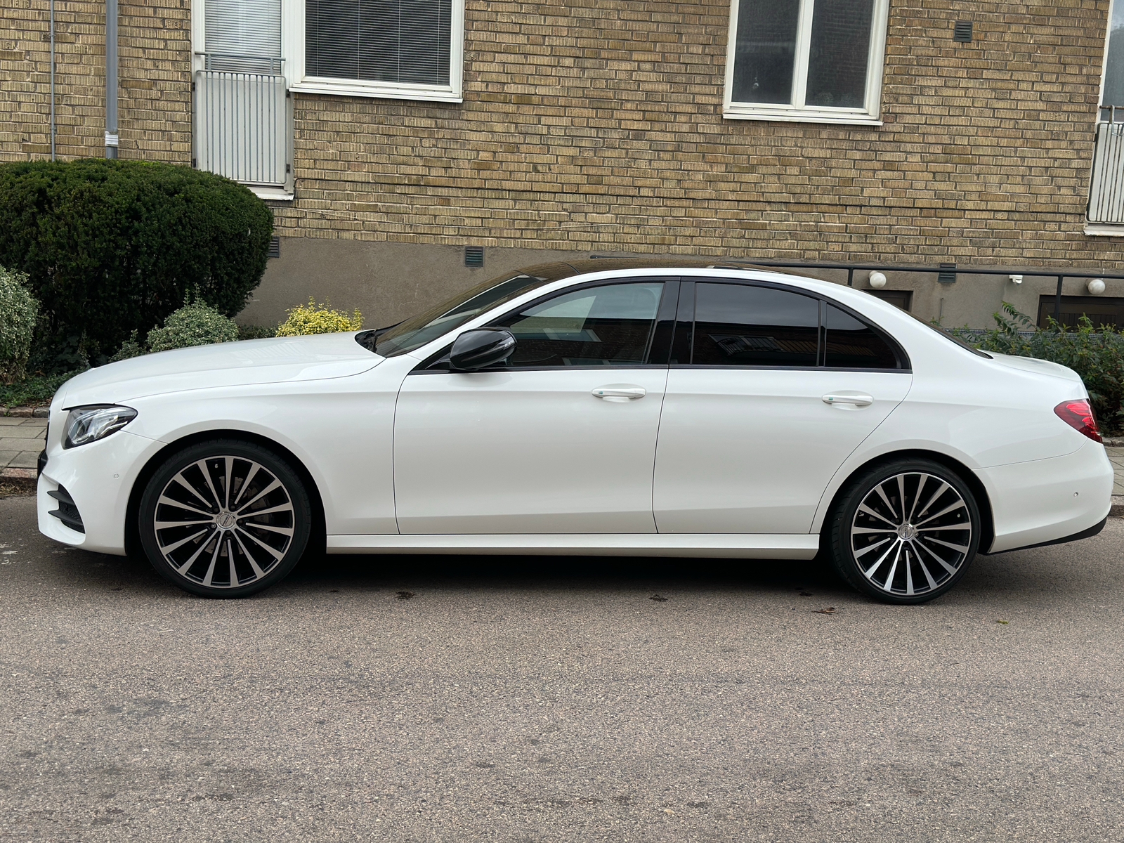 Mercedes-Benz E