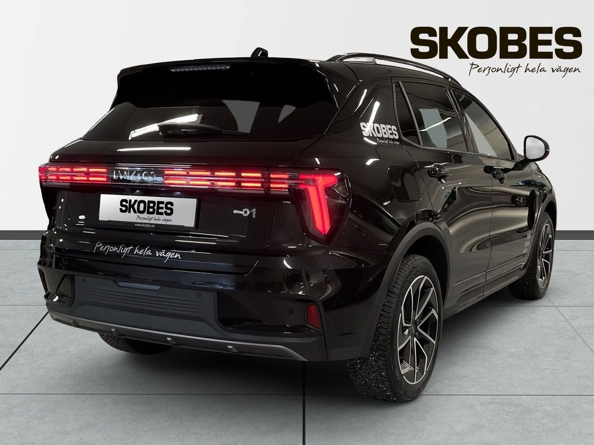 Lynk & Co 01 More PHEV 2025, bild 6/10