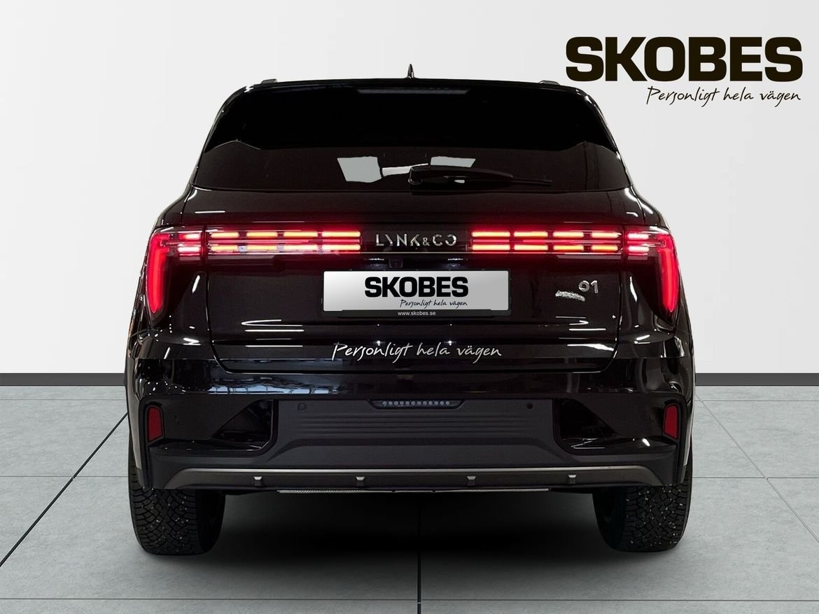 Lynk & Co 01 More PHEV 2025, bild 5/10