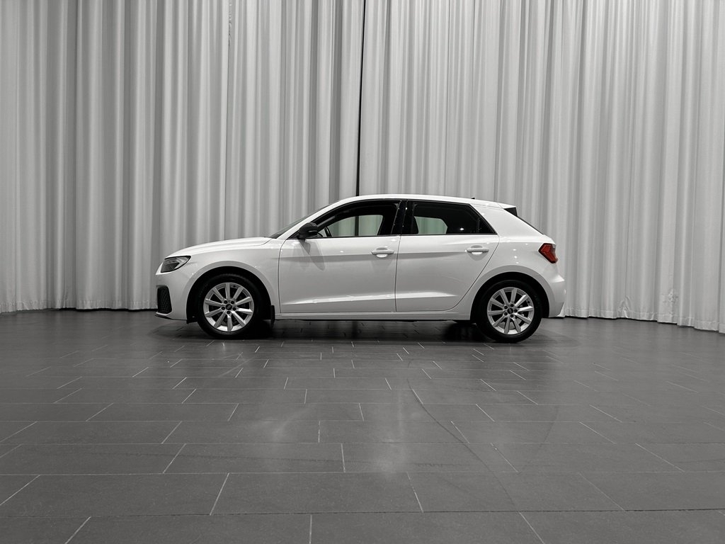 Audi A1 Sportback 30 TFSI 110hk 2023, bild 2/13