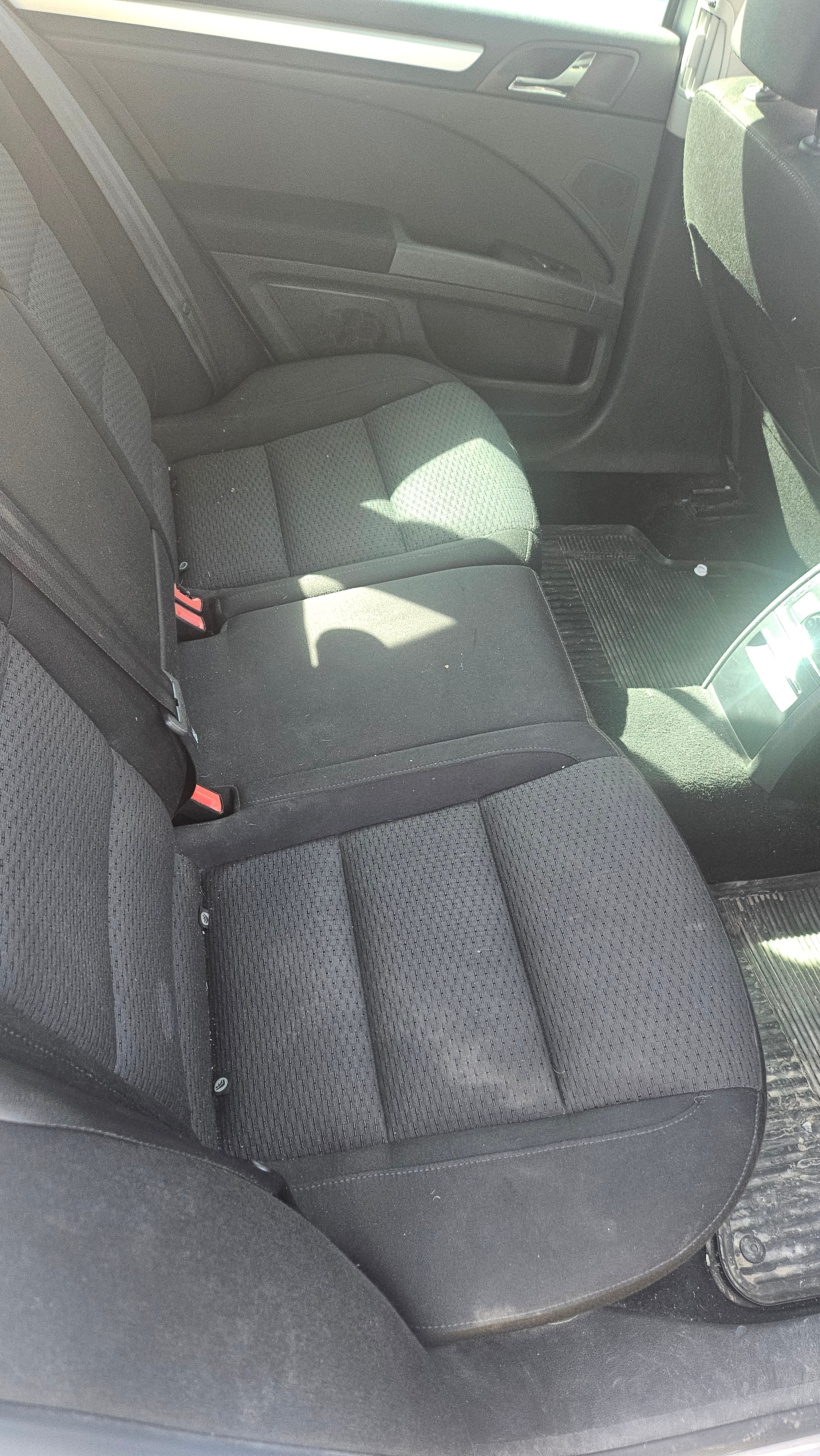 Skoda Superb Kombi 2.0 TDI 4x4 Manuell 2011, kuva 4/10