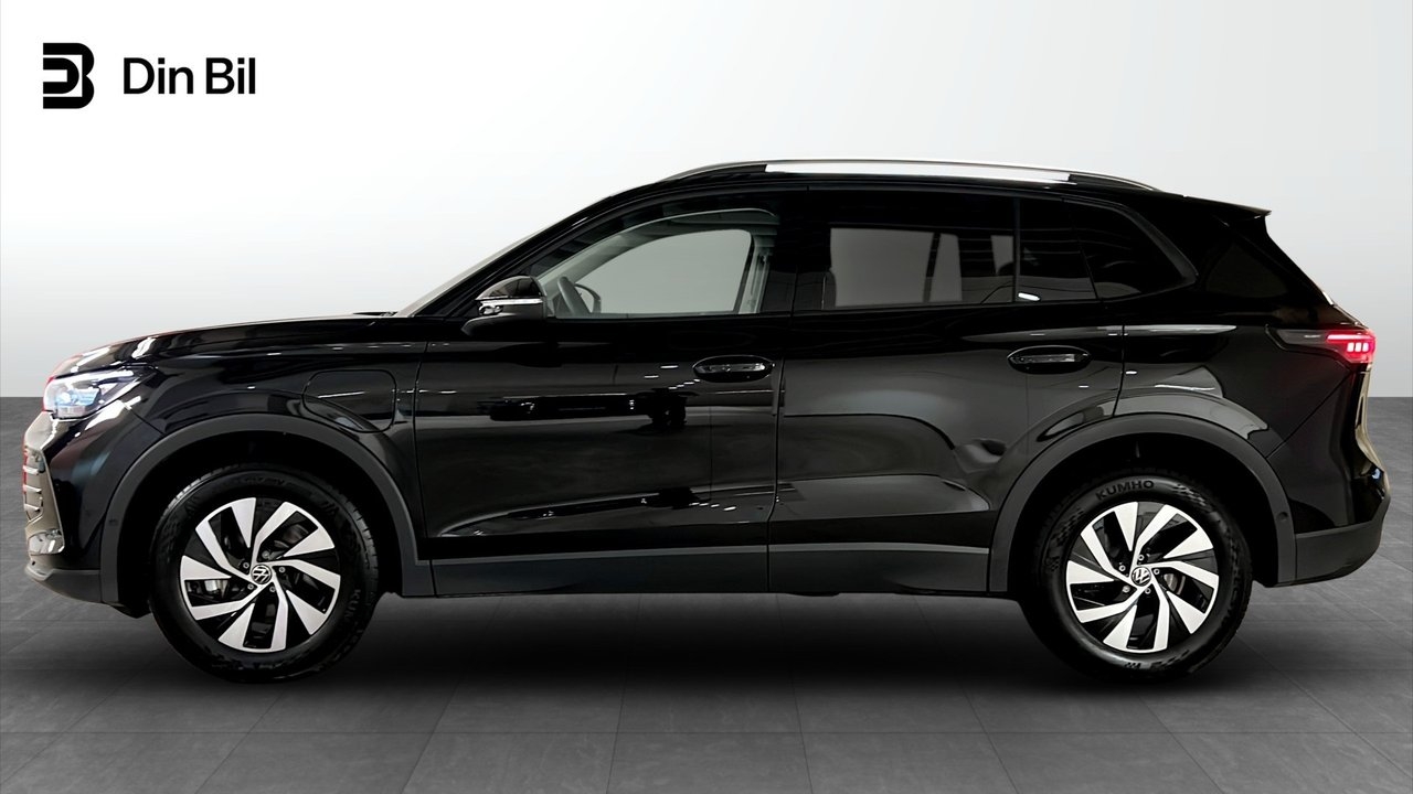 Volkswagen Tiguan 2025, photo 2/10