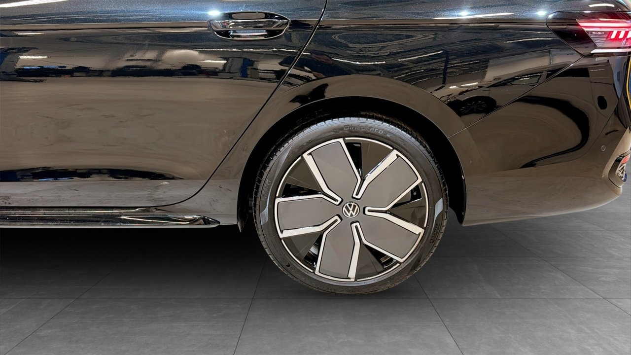 Volkswagen Passat 2025, bild 6/10
