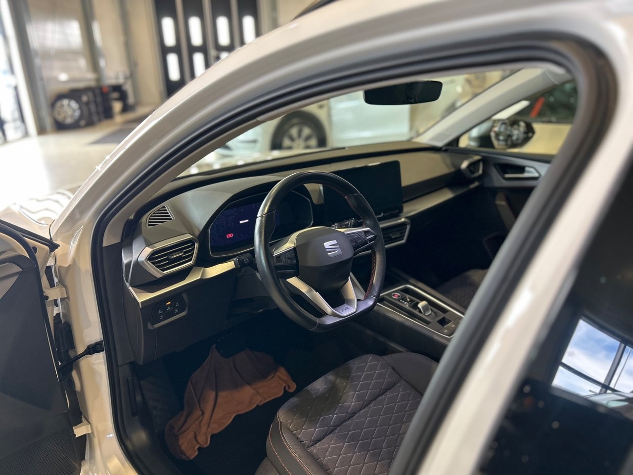Seat Leon 2022, kuva 7/10