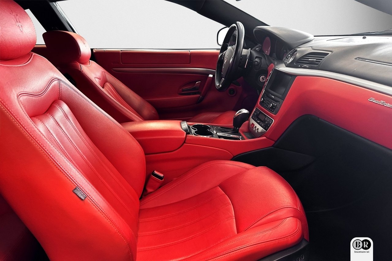 Maserati GranTurismo S 4.7 V8 2011, kuva 5/10