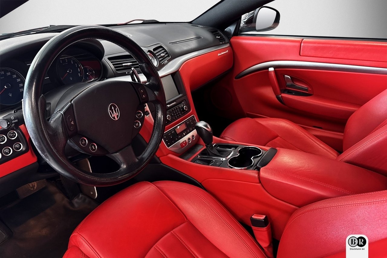 Maserati GranTurismo S 4.7 V8 2011, kuva 7/10