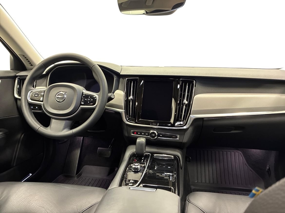 Volvo V90 Recharge T6 Core Edition 2024, photo 5/14
