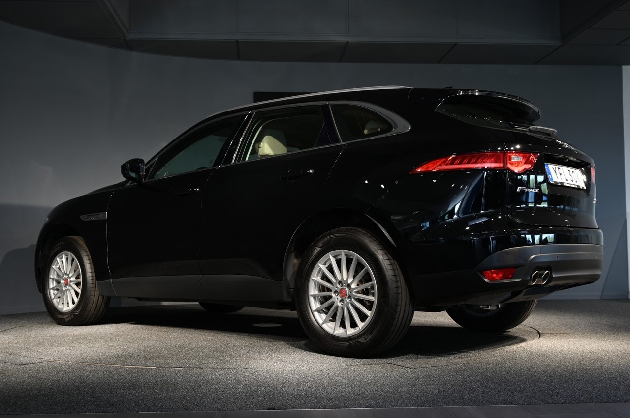 Jaguar F-Pace D180 SE 2019, bild 4/10