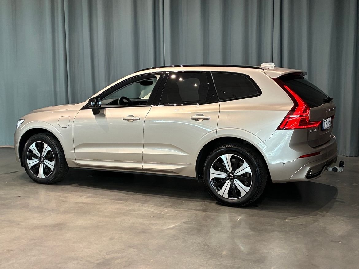 Volvo XC60 Recharge T6 Plus Dark 2024, photo 6/20