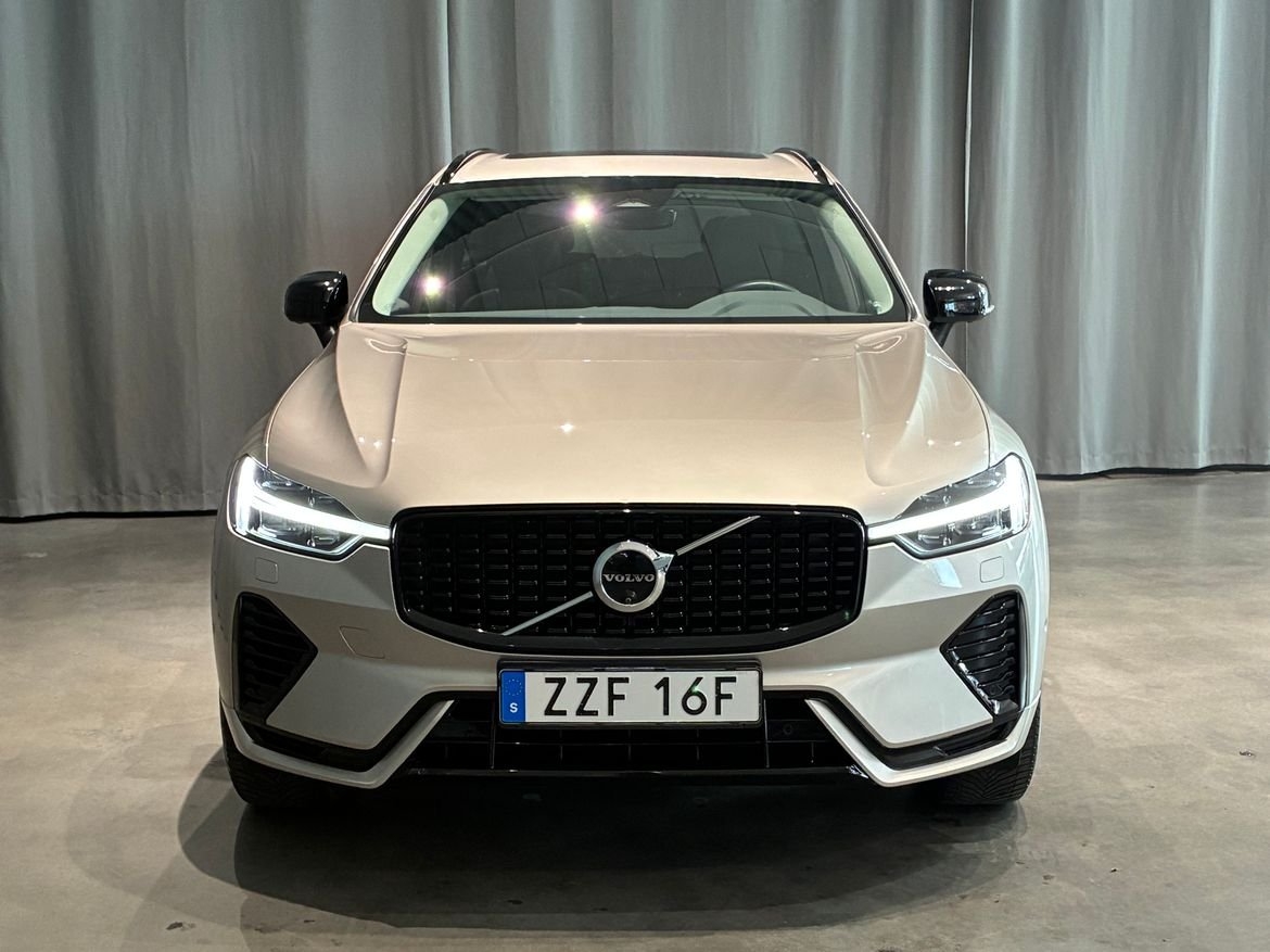 Volvo XC60 Recharge T6 Plus Dark 2024, photo 3/20