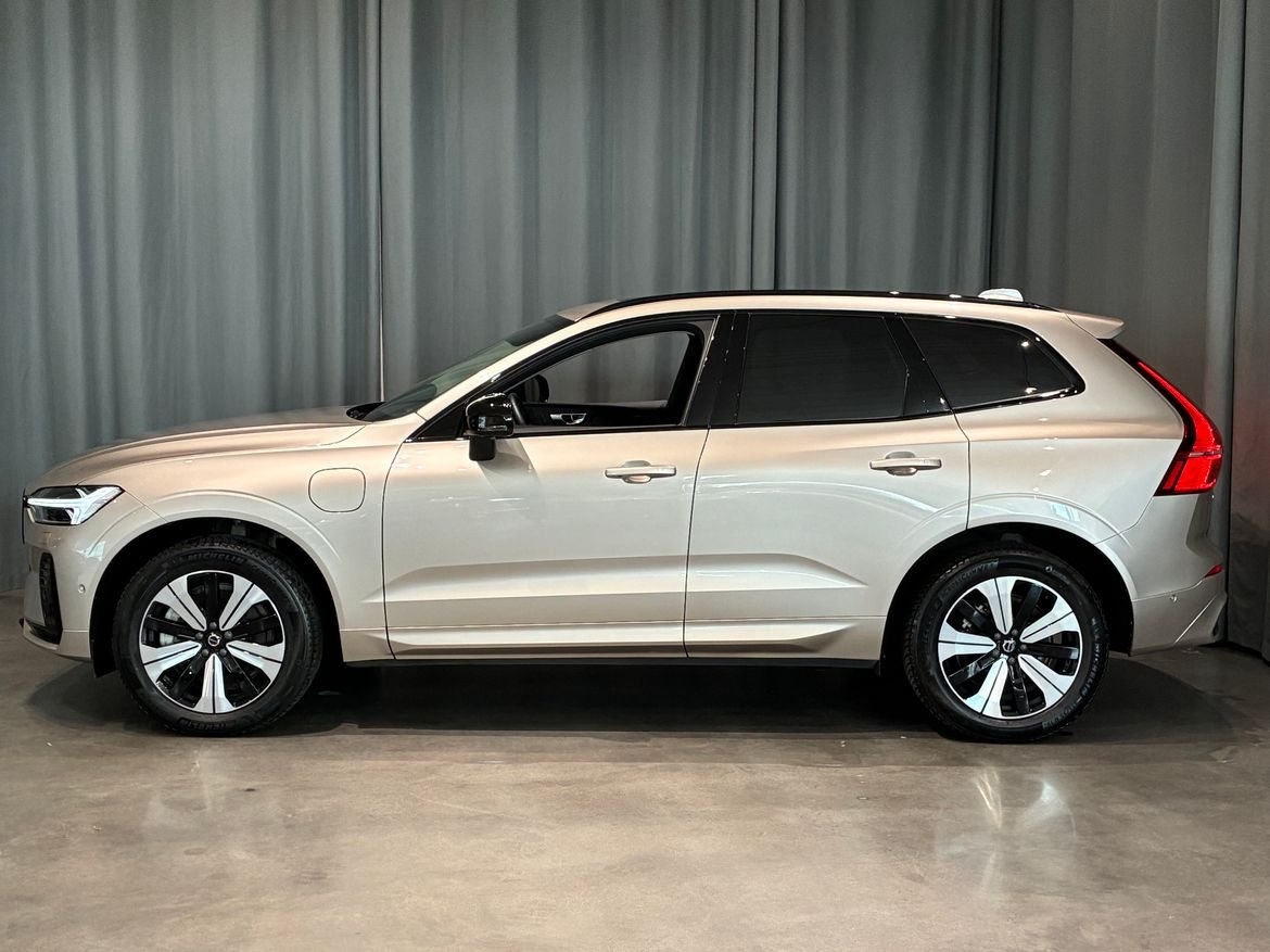 Volvo XC60 Recharge T6 Plus Dark 2024, photo 5/20