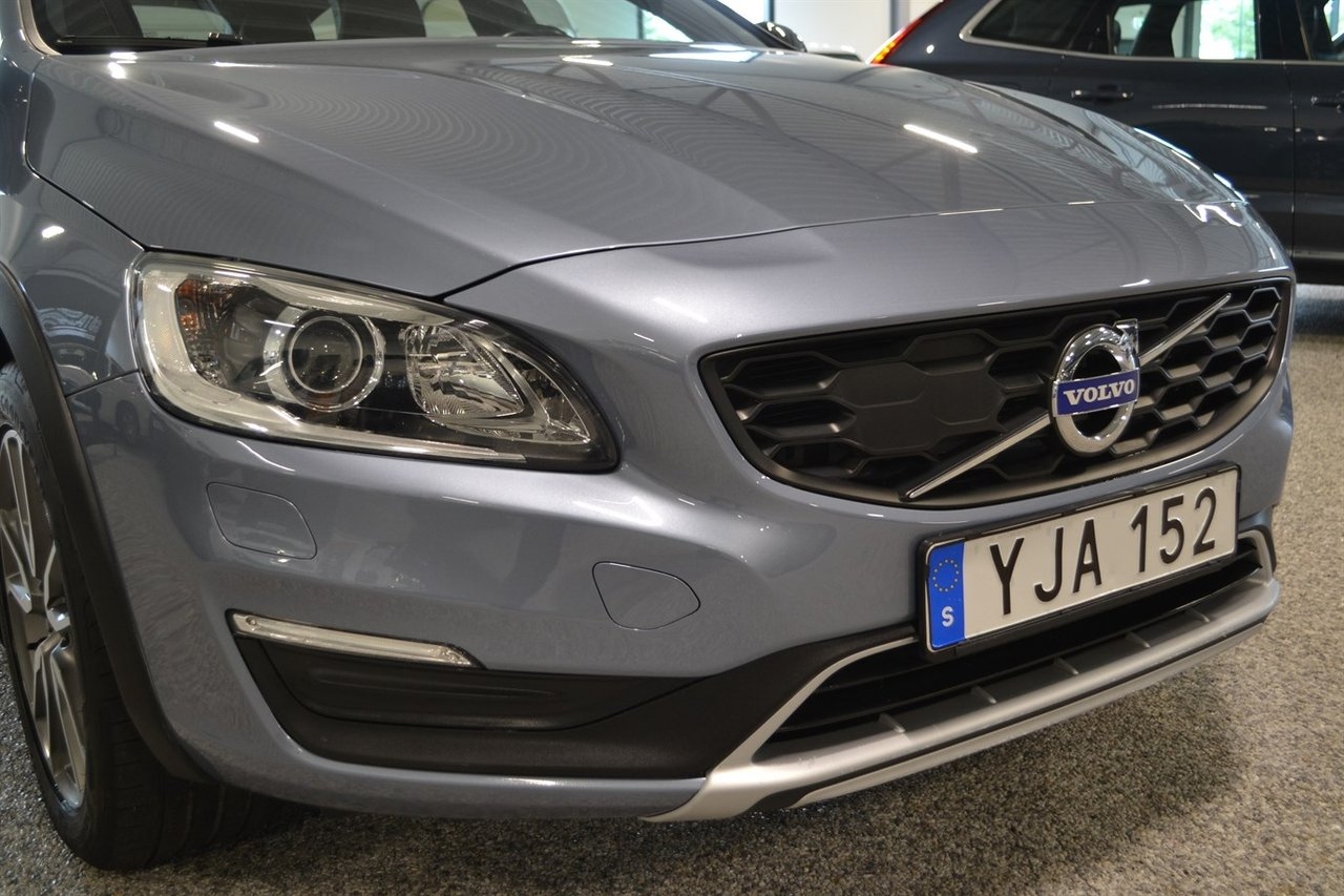 Volvo V60 Cross Country 2017, bild 7/10