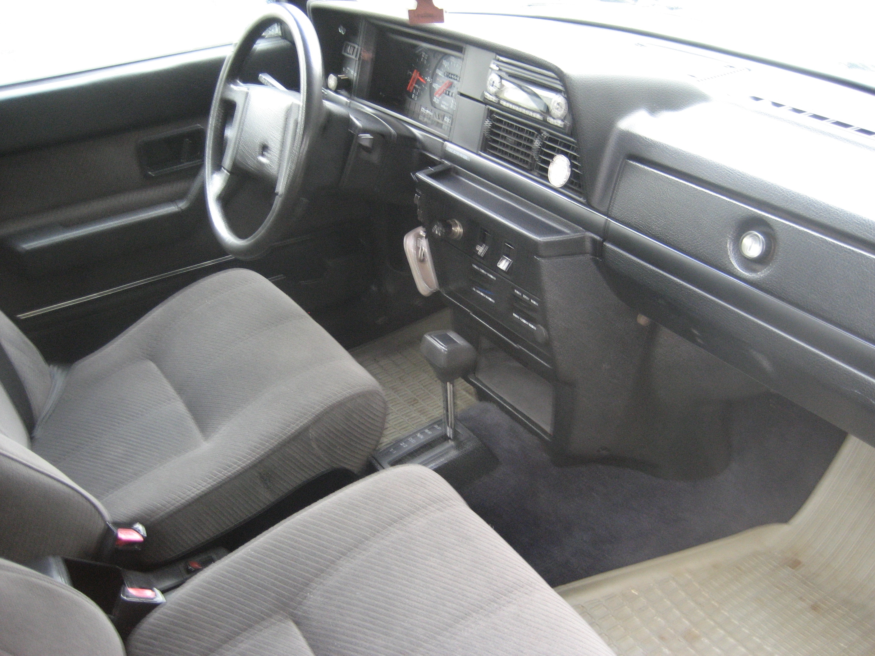 Volvo 240 2.3 Automatisk 1988, kuva 7/10