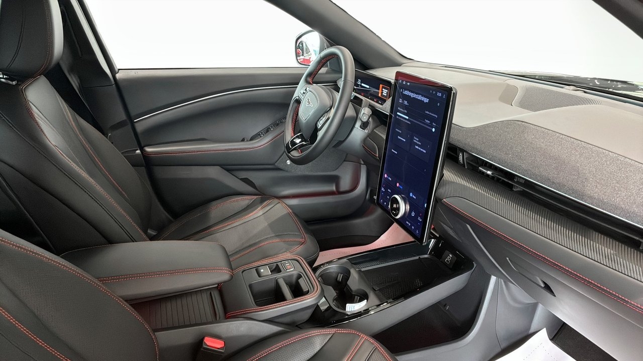 Ford Mustang Mach-E 2025, bild 3/10