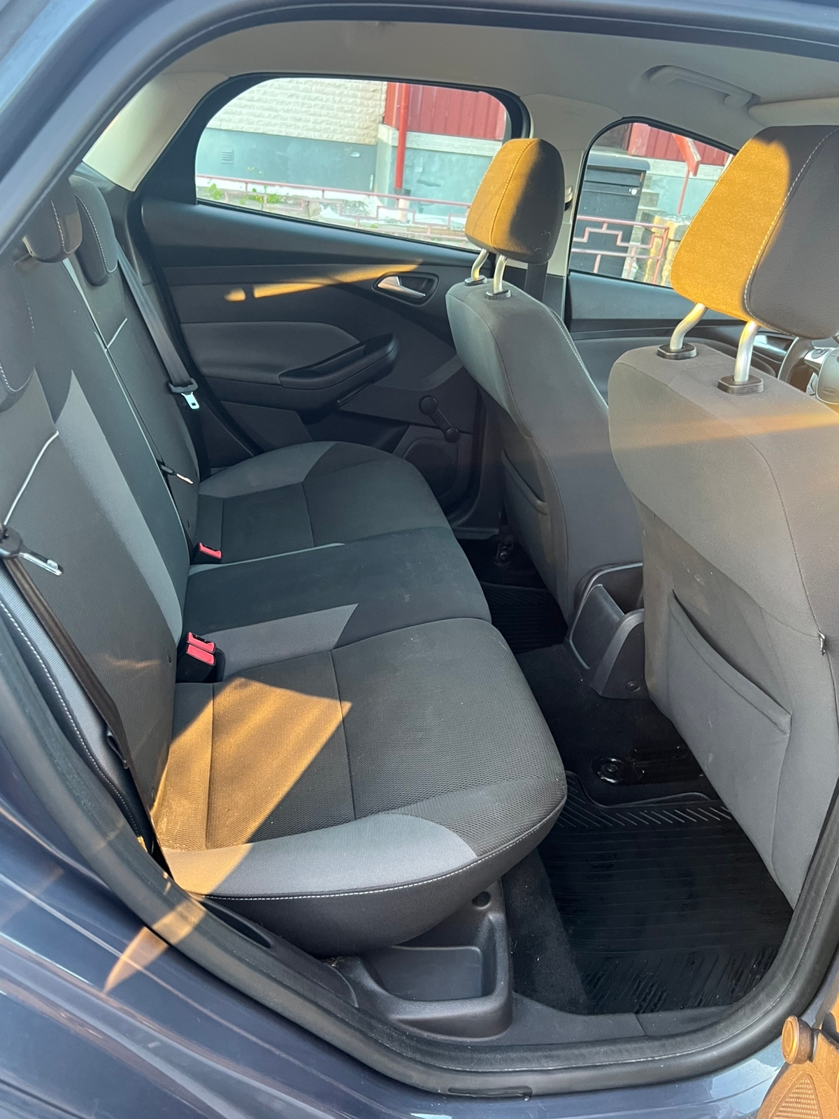 Ford Focus 1.6 TDCi Manuell 2011, bild 7/7