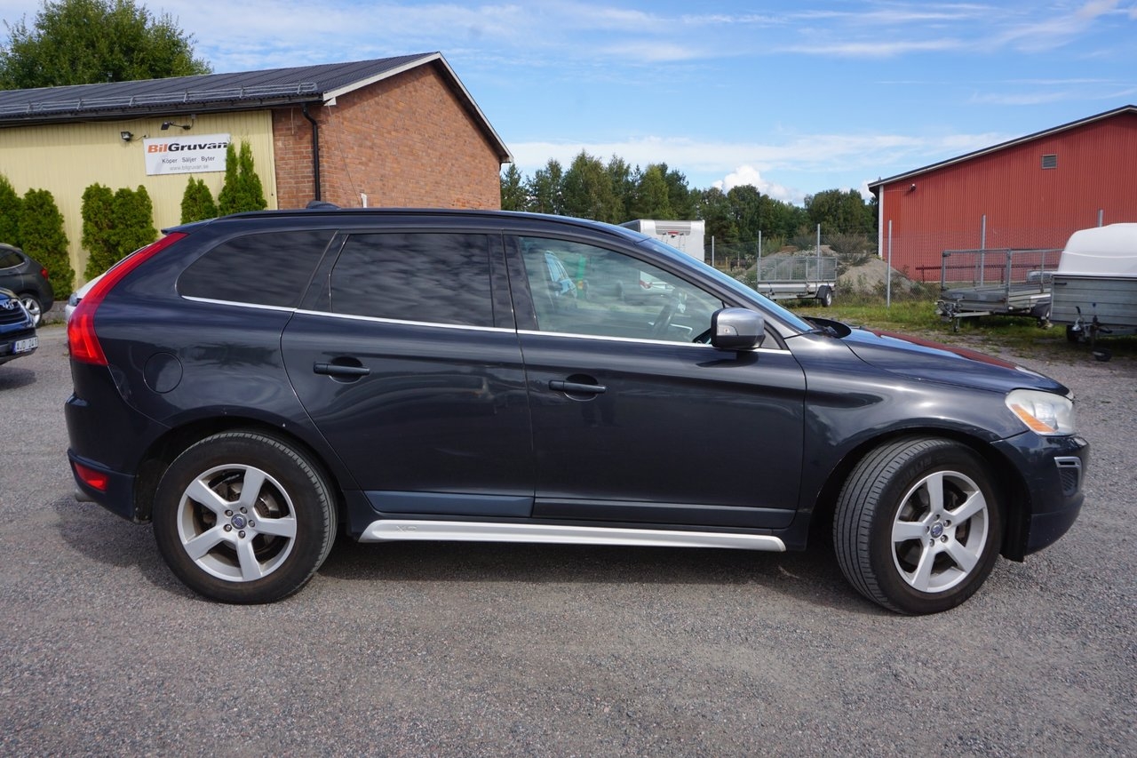 Volvo XC60 D3 AWD Aut R-Design Drag/GPS 2012, bild 2/9