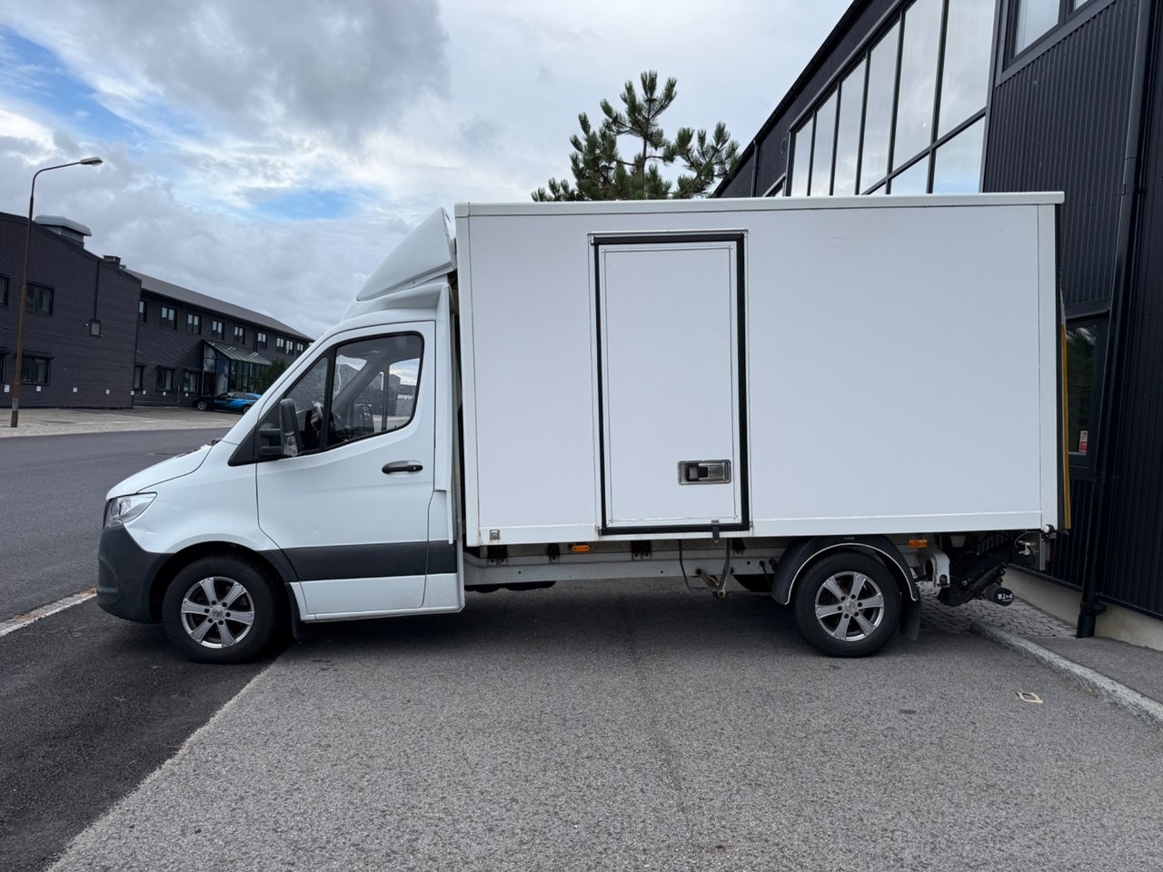 Mercedes-Benz Sprinter 2020, bild 2/10
