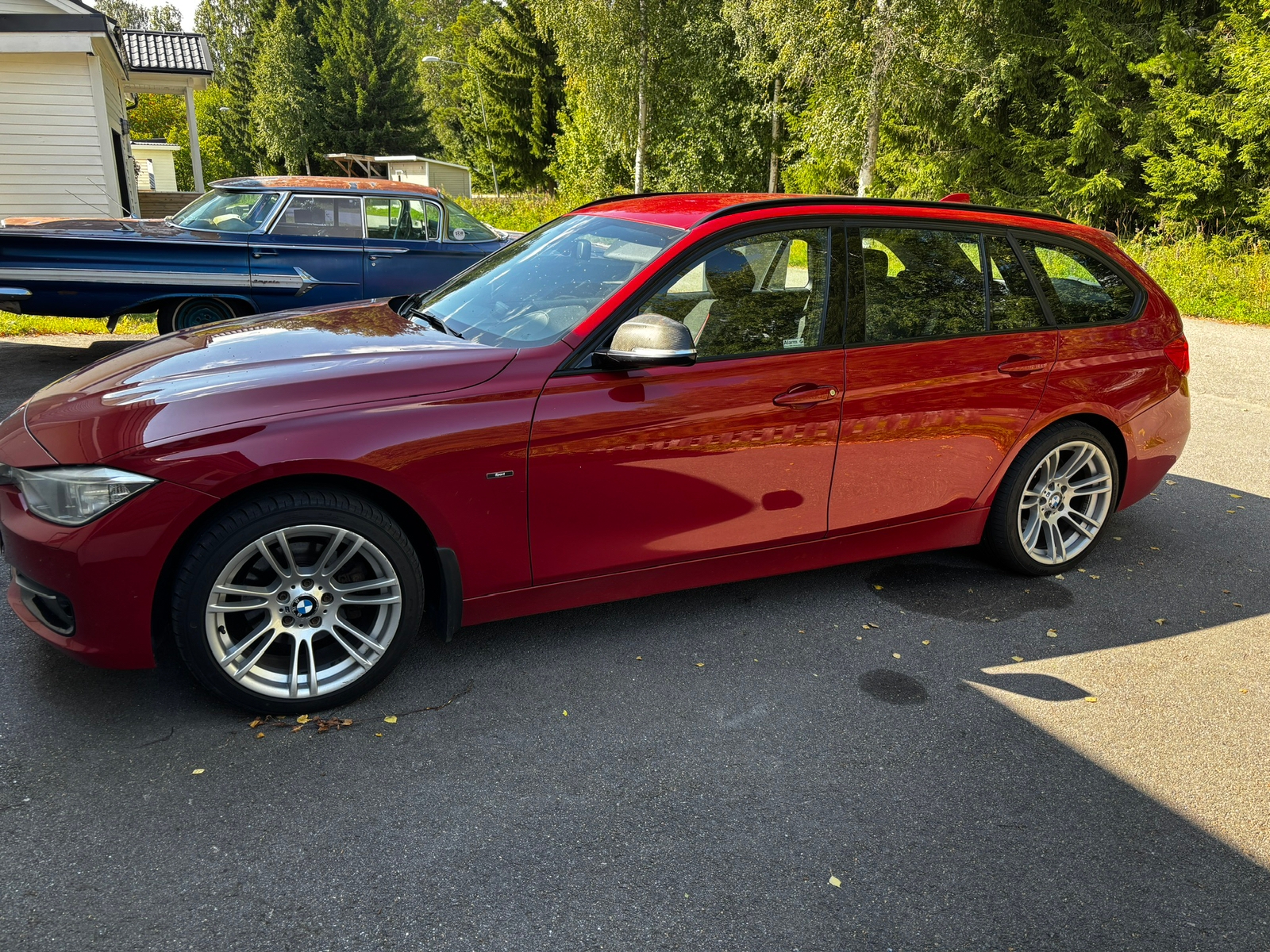 BMW 320 d Touring Steptronic 2013, bild 2/6