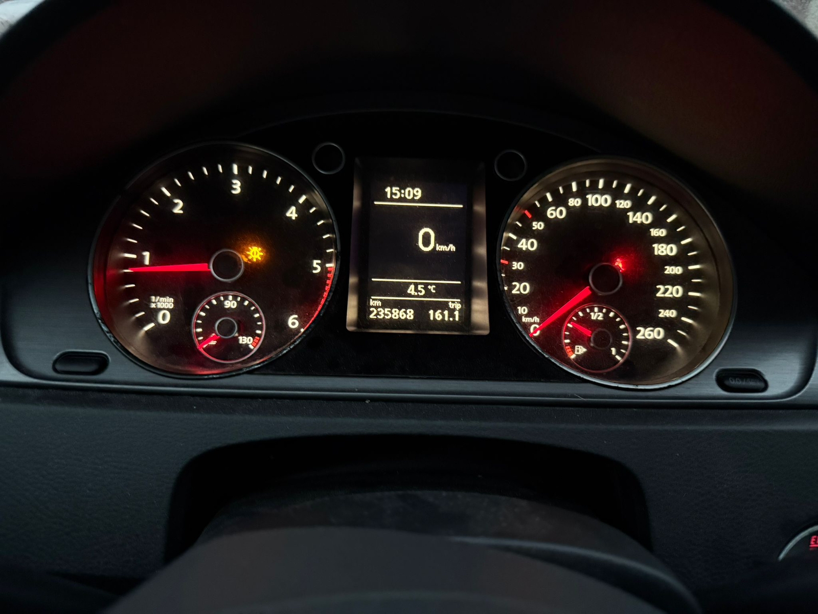 Volkswagen Passat 2012, bild 7/8