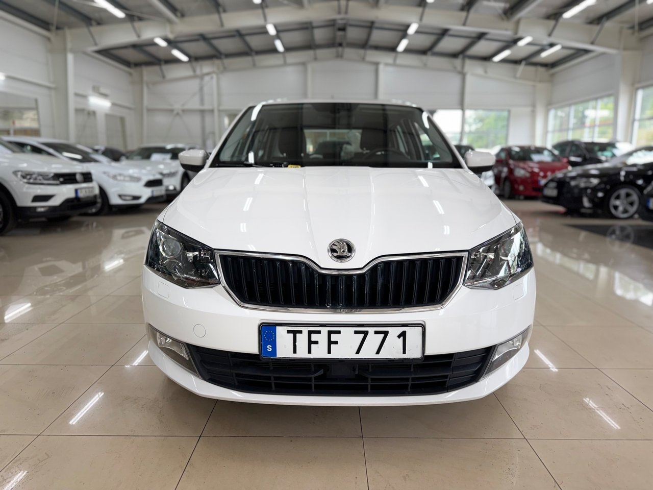 Skoda Fabia 1.0 TSI Style 2018, bild 2/9