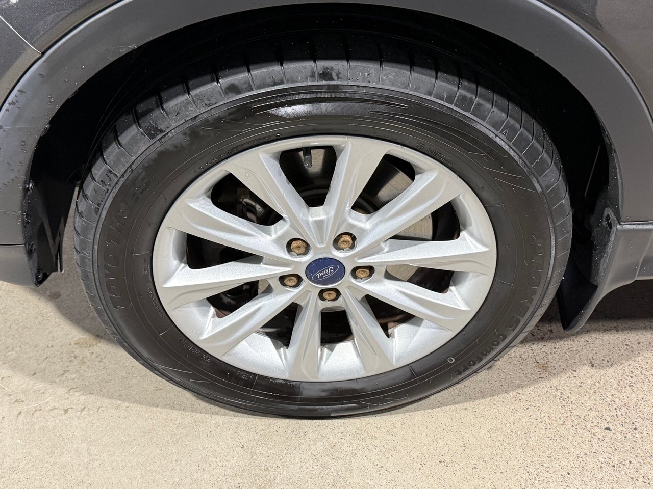 Ford Kuga 2016, photo 6/26