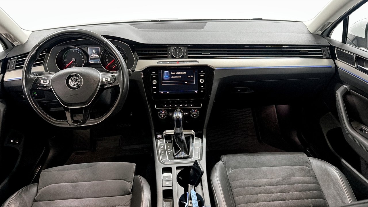 Volkswagen Passat 2018, bild 4/12