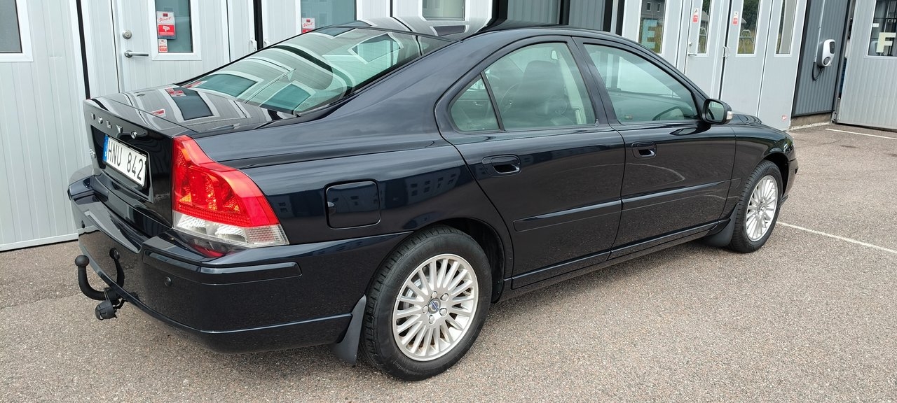 Volvo S60 2.4 Bensin, Aut 2010, bild 2/10