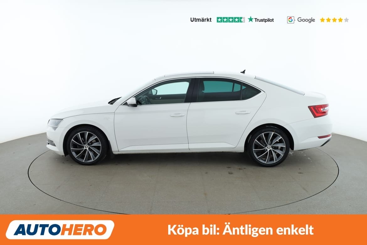 Skoda Superb 2016, bild 2/10
