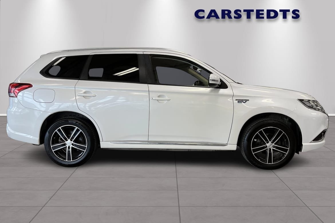 Mitsubishi Outlander 2017, bild 2/8