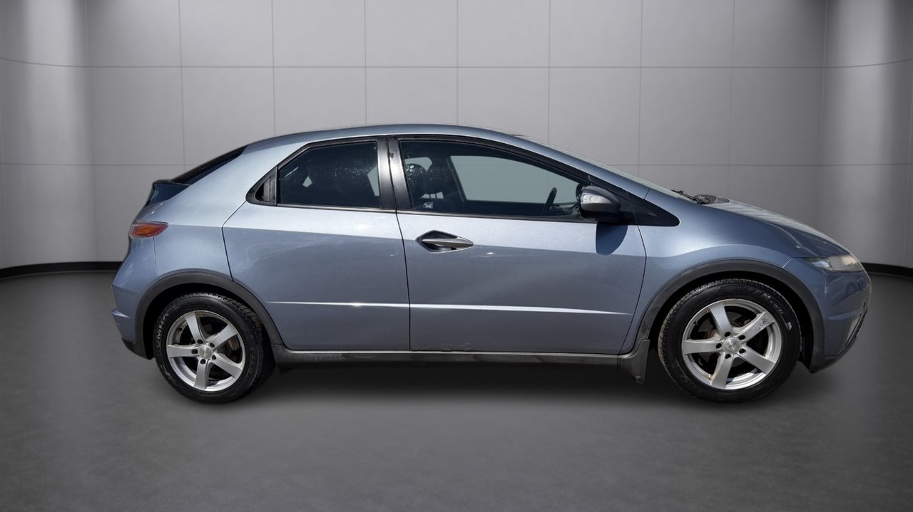 Honda Civic 1.8 i-VTEC Manuell Euro 4 2008, bild 3/10
