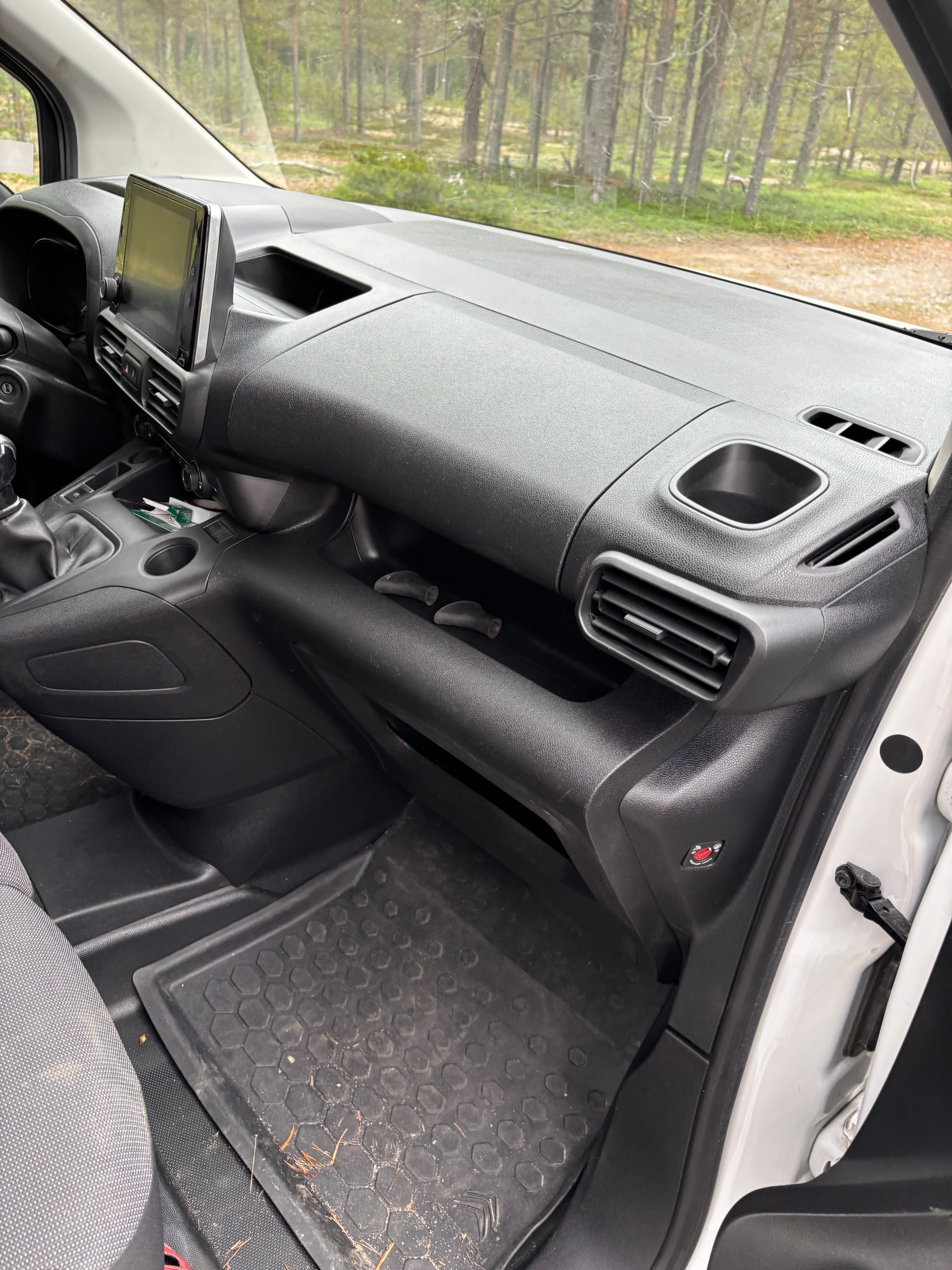 Citroen Berlingo 2021, bild 7/8
