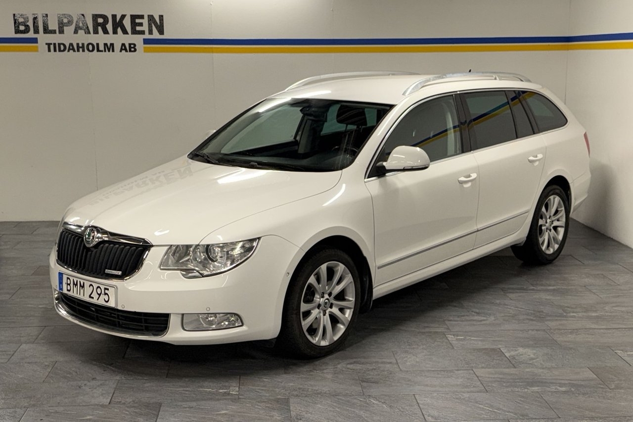 Skoda Superb 2011, kuva 3/10