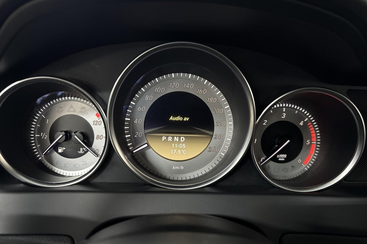 Mercedes-Benz C 2012, bild 6/10