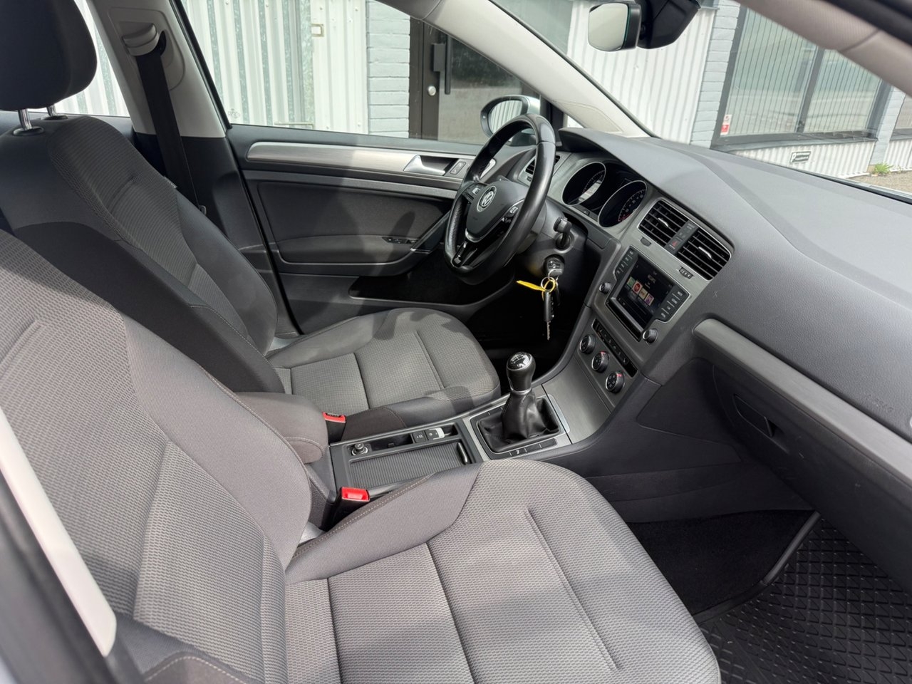 Volkswagen Golf 1.2 TSI BMT 2017, bild 5/10
