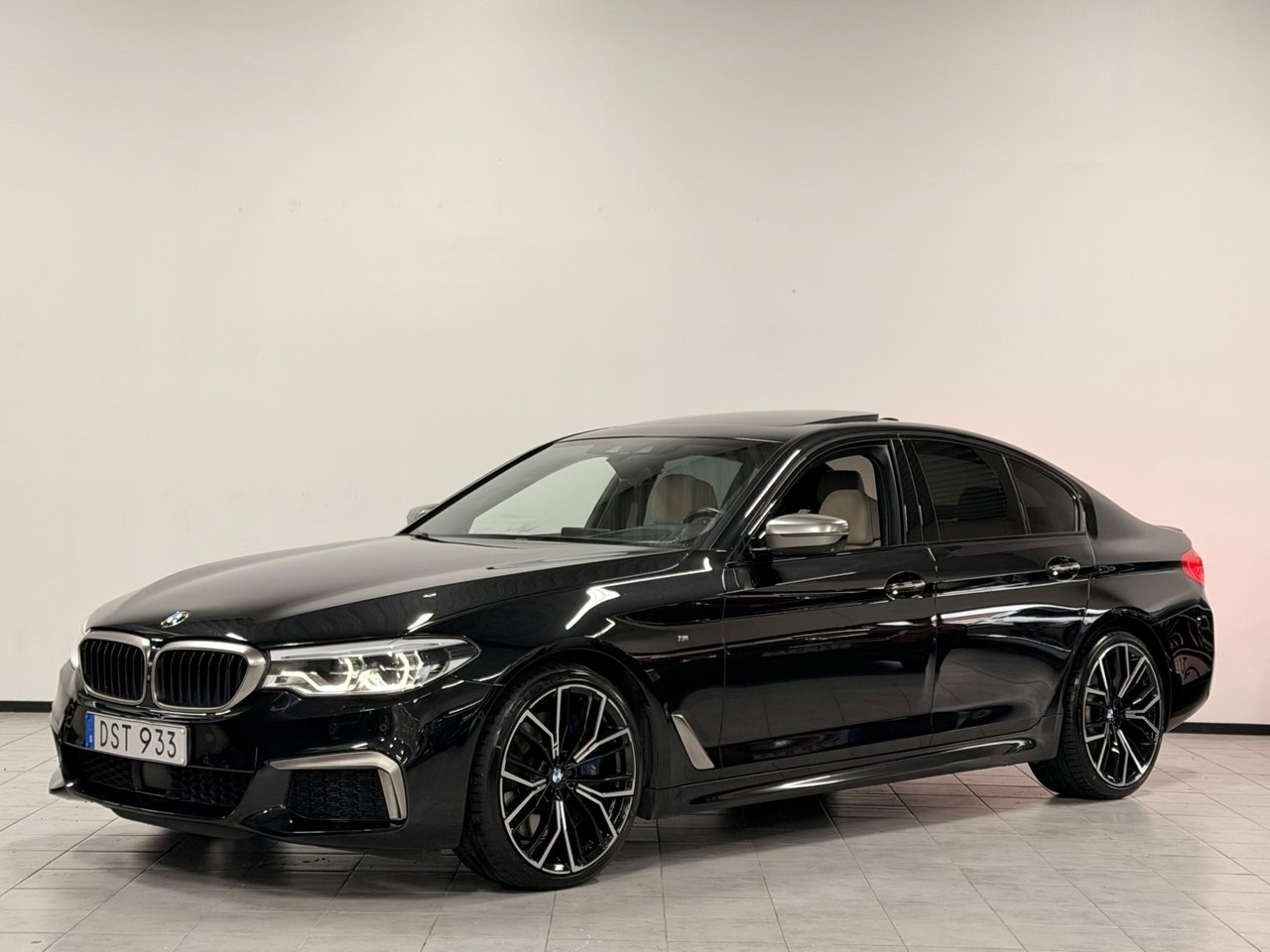 BMW M550d xDrive Ultimate Edition 400hk 2018, photo 4/10