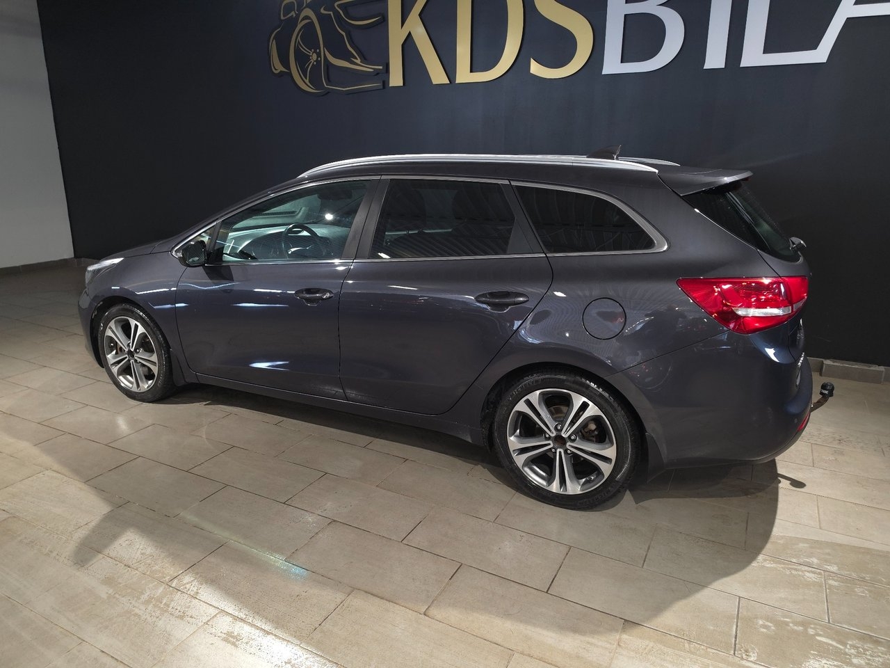 Kia Ceed 2017, bild 3/13