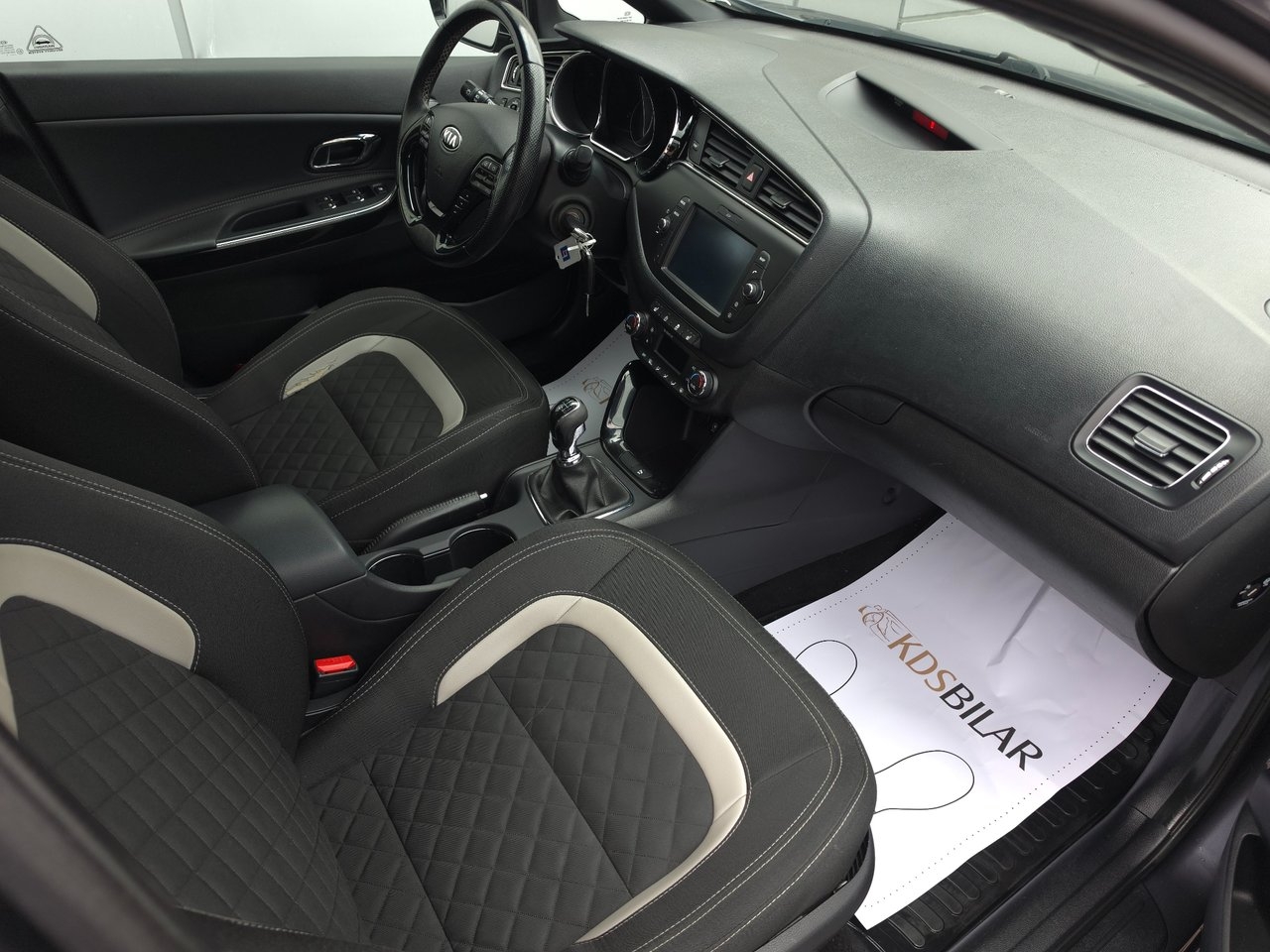 Kia Ceed 2017, bild 7/13