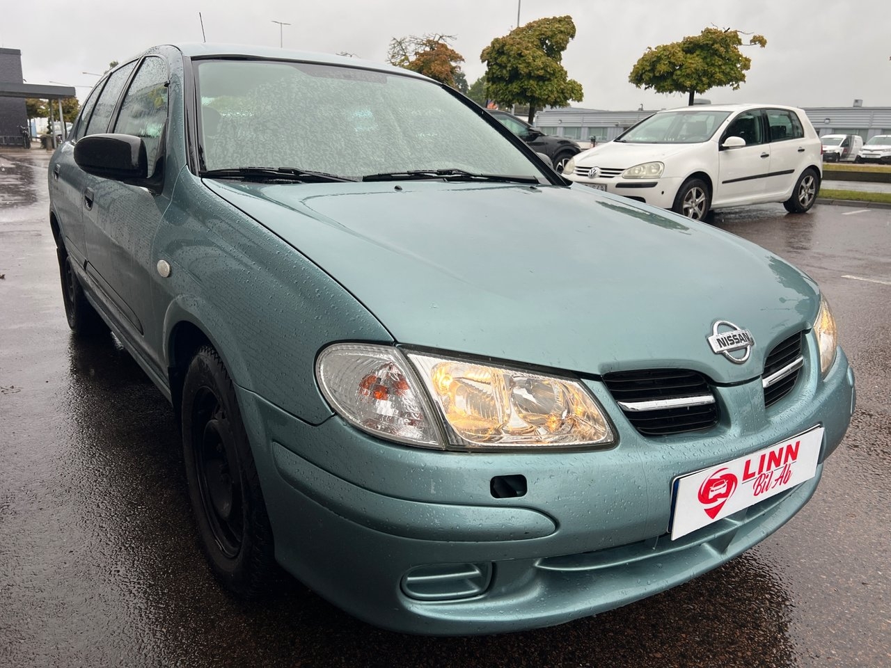Nissan Almera 2000, kuva 3/10