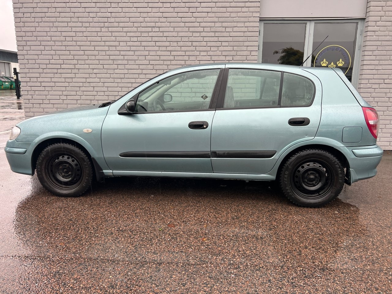 Nissan Almera 2000, kuva 7/10